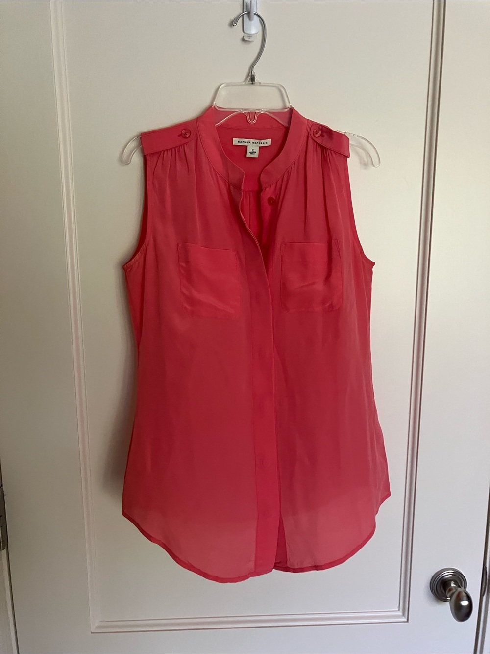 Banana Republic Coral Sleeveless Button-Front Blouse